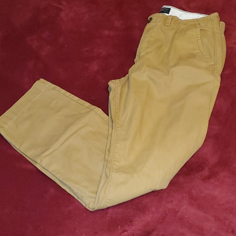 American eagle khaki